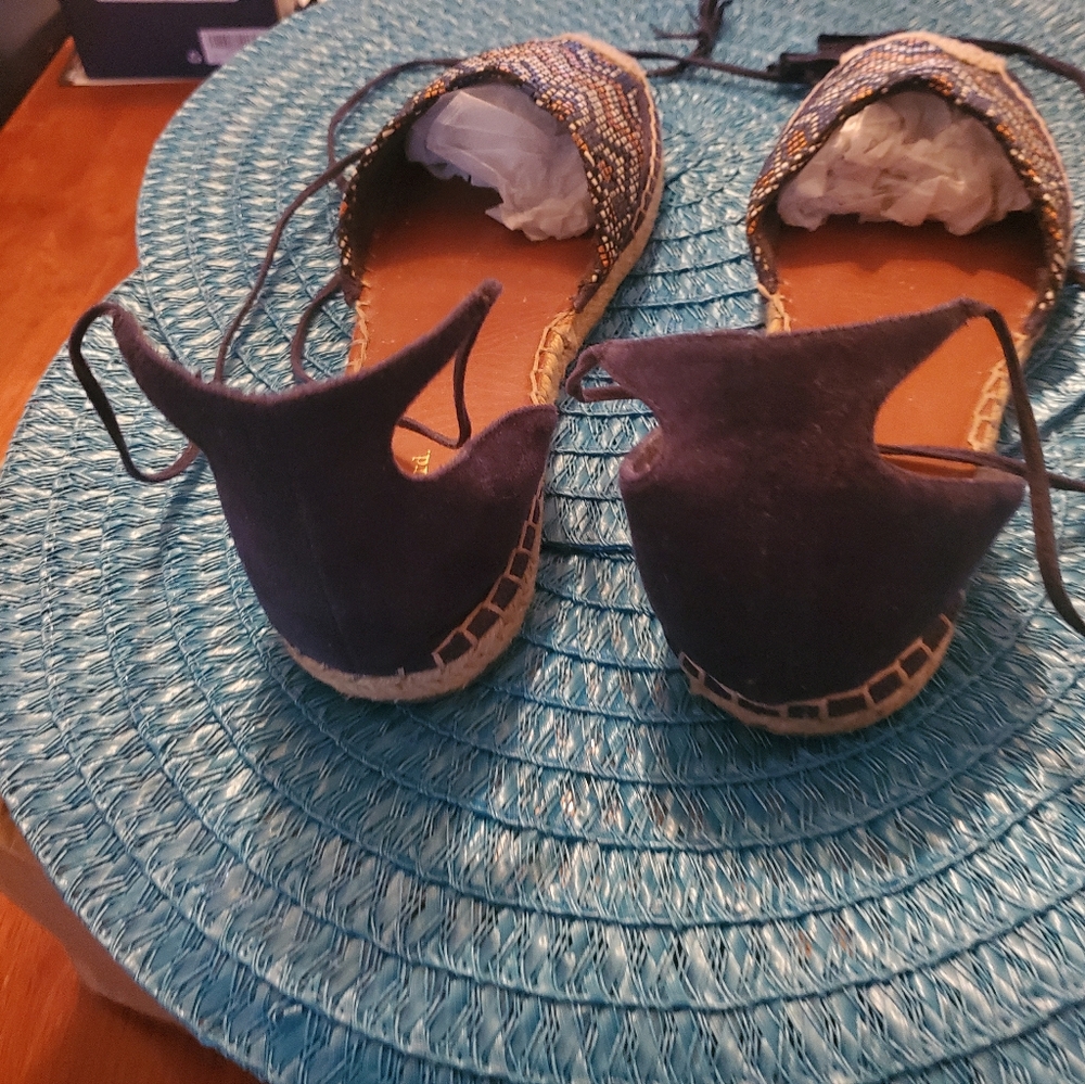 Shoes - Picture 2 of 3